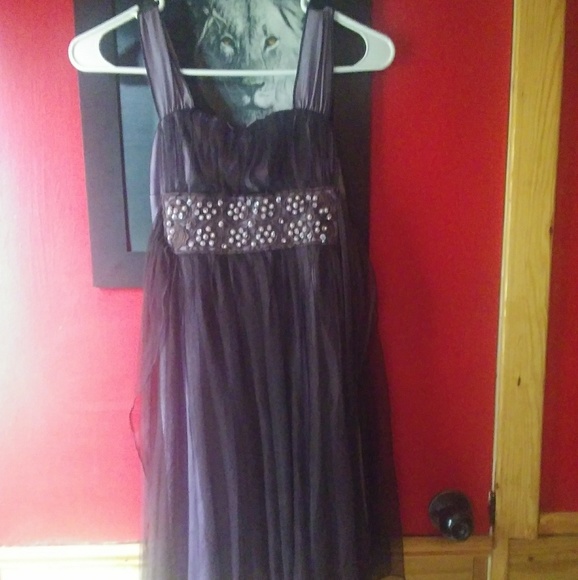 Little girl dresses - Picture 3 of 3